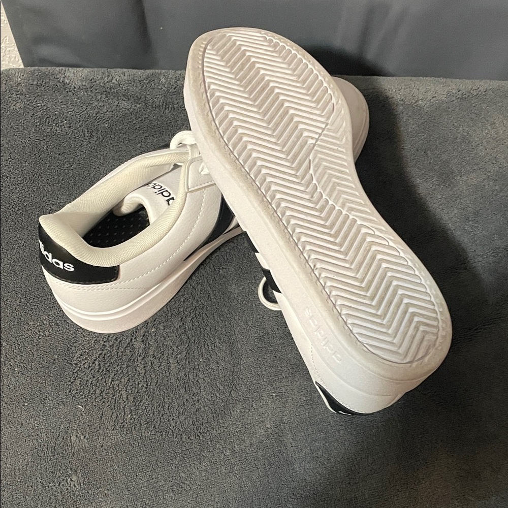 Adidas Classic White and Black Striped Sneakers - Picture 3 of 5